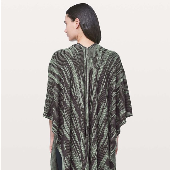 Lululemon wrap - Picture 3 of 3